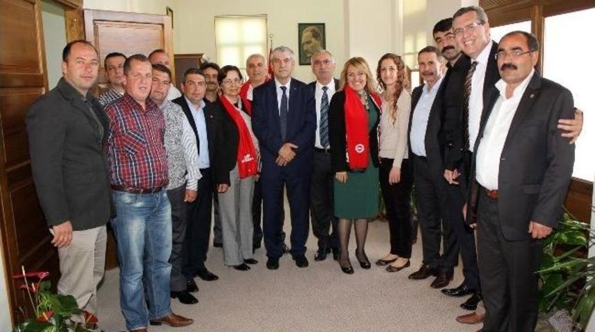 Disk &Ccedil;alışanları Sibel Uyar&rsquo;ı Ziyaret Ettiler