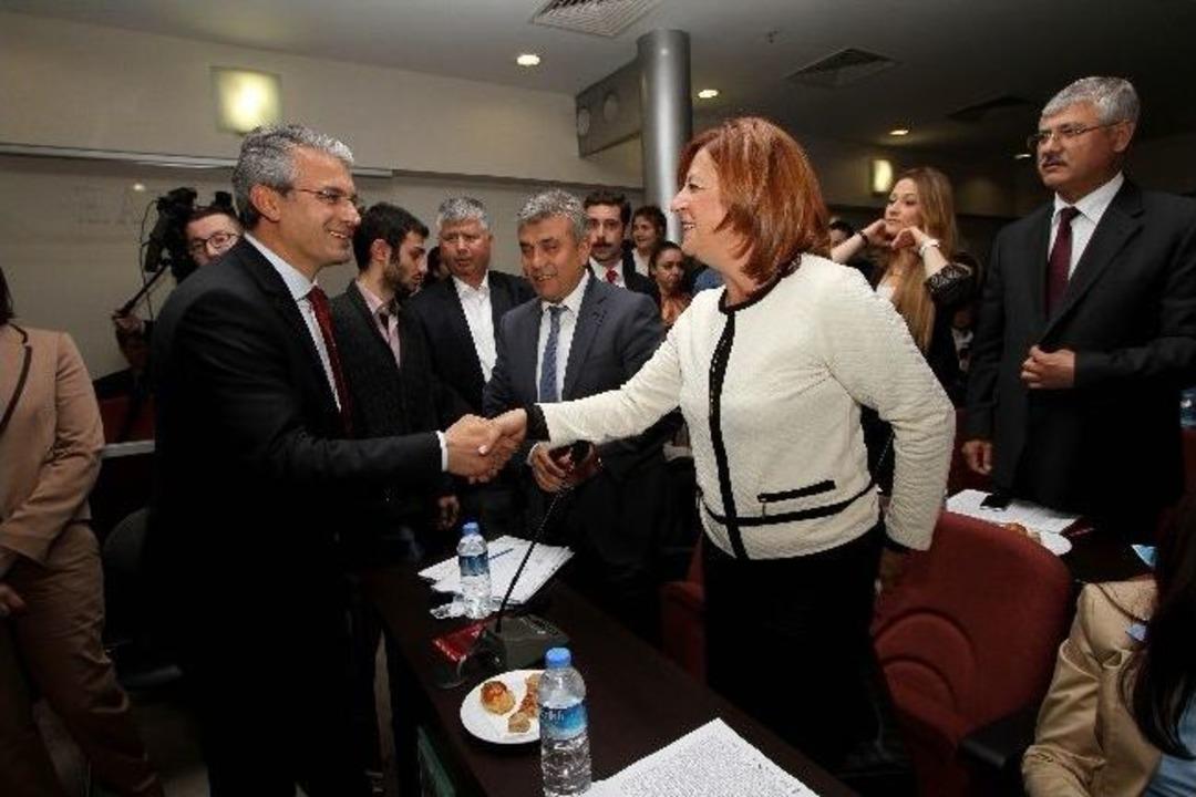 Karşıyaka Meclisi'nde "katılımcı Ve Şeffaf" D&ouml;nem