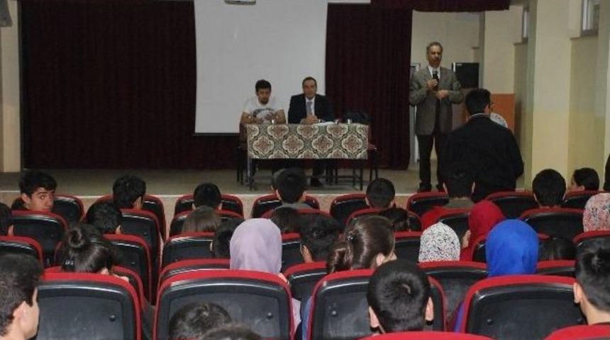İstanbul Kemerburgaz &Uuml;niversitesi Batman&rsquo;da Meslek Ve &Uuml;niversite Tanıtımı Yaptı