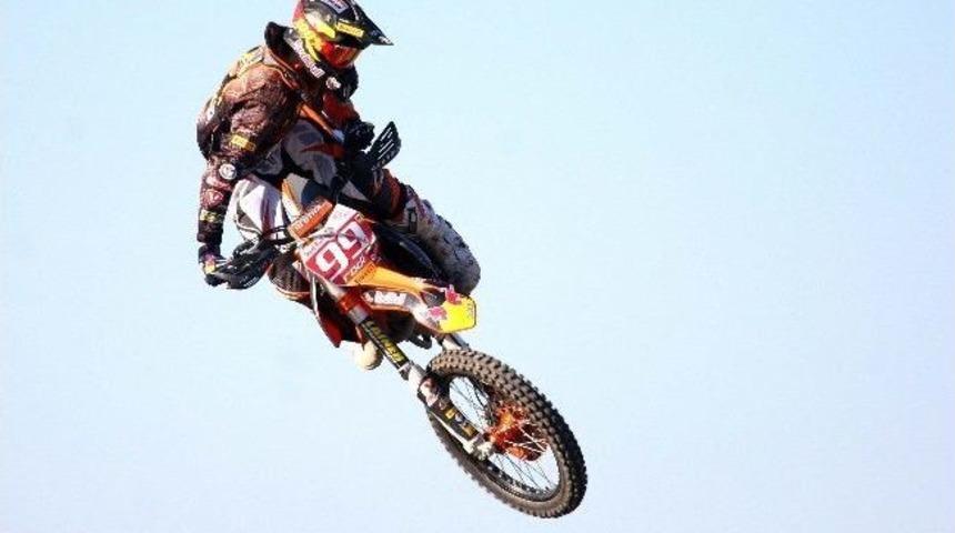 Motokros&ccedil;u Asrın Pak&rsquo;ın, Avrupa Turu Başlıyor