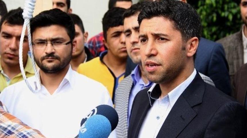 Ak Parti'li Gen&ccedil;ler Mısır'daki İdam Kararını Protesto Etti