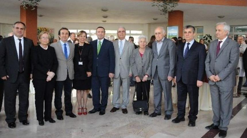 A&uuml; &Ouml;ğretim &Uuml;yesi Prof.dr.demir İ&ccedil;in Emeklilik T&ouml;reni D&uuml;zenlendi