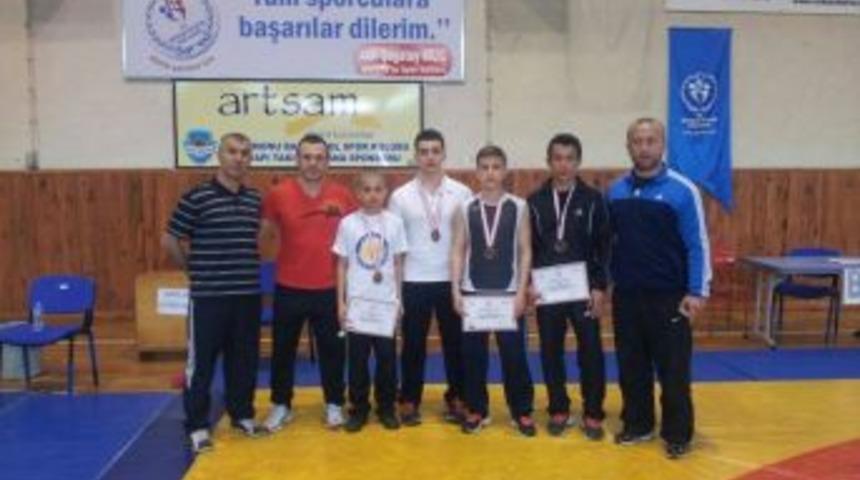 G&uuml;reşte Zonguldak R&uuml;zgarı esiyor