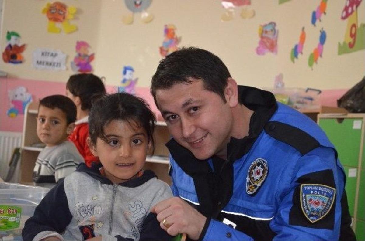 Minik &Ouml;ğrenciler &lsquo;kanka Polis&rsquo;le Tanıştılar