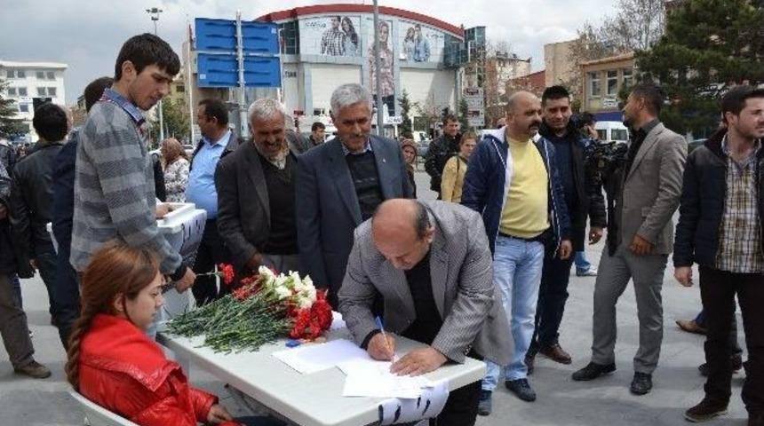 Ak Gen&ccedil;lerden Mısır&rsquo;a Destek