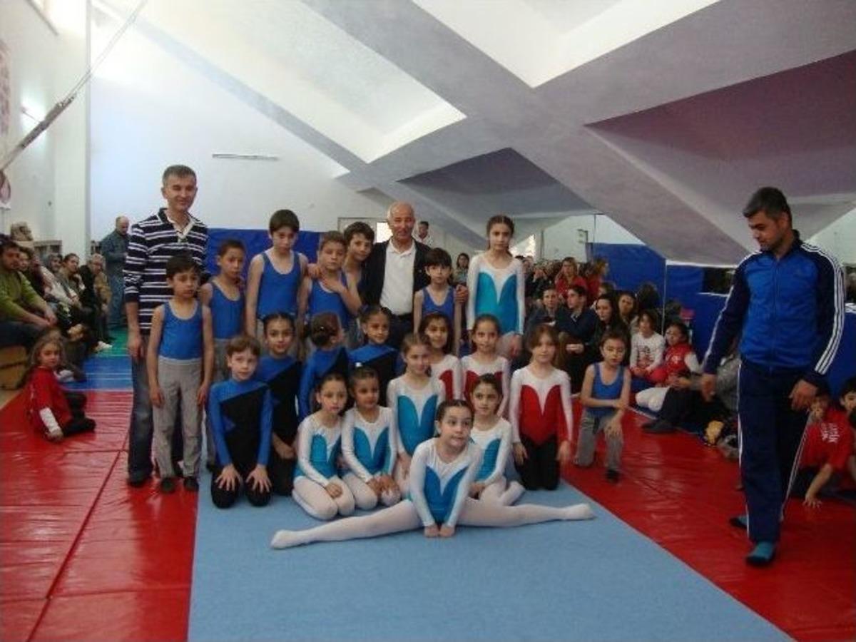 Okul Sporları Cimnastik Yarışmaları Yapıldı