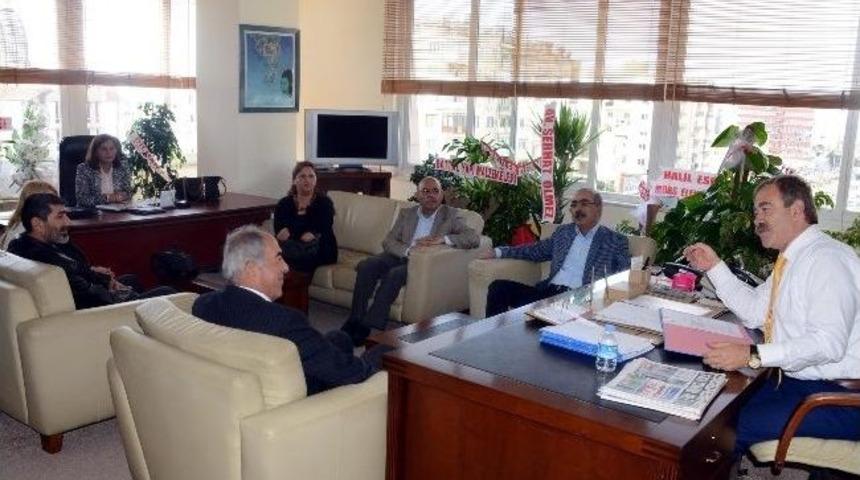 T&uuml;rk Ve Mutlu&rsquo;ya Kutlama Ziyaretleri S&uuml;r&uuml;yor