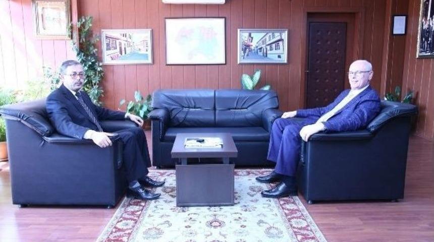 Başkan Kurt'tan Kaymakam Parlar'a Ziyaret
