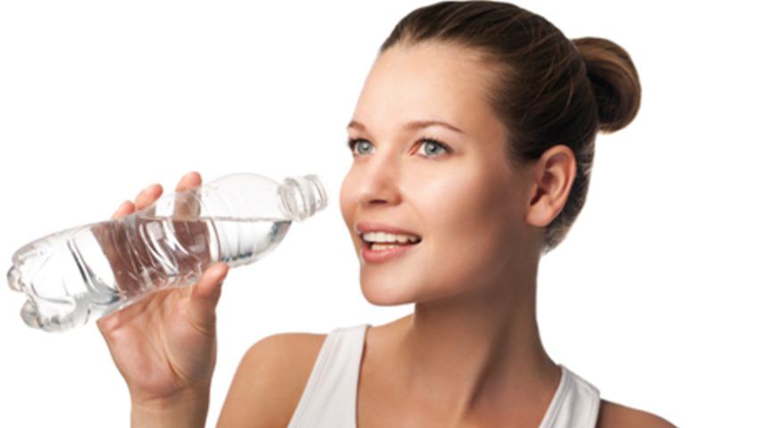 Fazla su i&ccedil;mek zararlı mı?