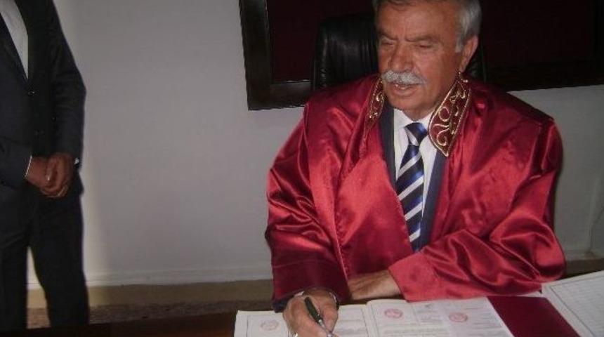 Doğanşehir Belediye Başkanı Vahap K&uuml;&ccedil;&uuml;k İlk Kez Nikah Kıydı