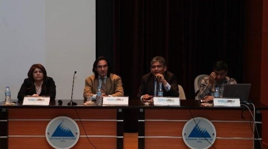 &Uuml;niversitede "seyahat D&uuml;nyasındaki Son Trendler&rdquo; Konulu Panel D&uuml;zenlendi