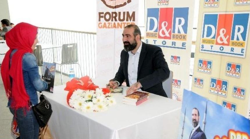 Modern &Ccedil;ağın Bilgesi&rsquo; Uğur Koşar&rsquo;dan Hayata Dair İpu&ccedil;ları