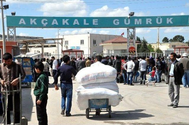 Ak&ccedil;akale Sınır Kapısında Ge&ccedil;işler 1