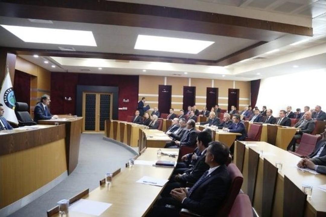 Serdivan Belediye Meclisi İlk Toplantısını Yaptı