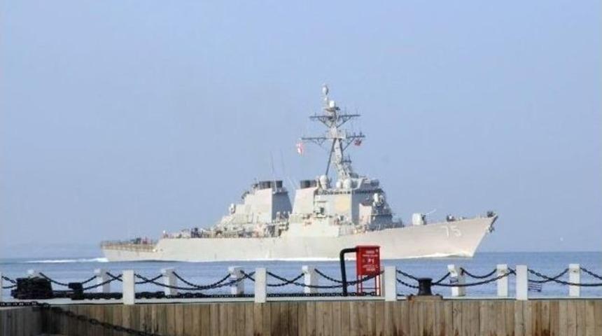 Amerikan Savaş Gemisi &Ccedil;anakkale Boğazından Ge&ccedil;ti