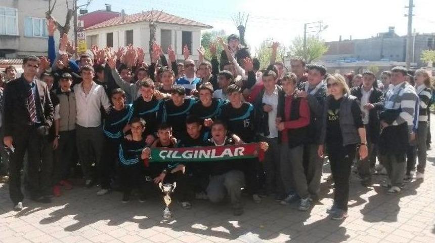 S&ouml;ğ&uuml;tl&uuml; &Ccedil;ok Programlı Lisesi Sakarya Şampiyonu Oldu