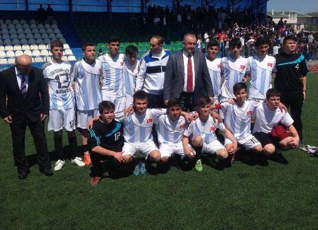 S&ouml;ğ&uuml;tl&uuml; &Ccedil;ok Programlı Lisesi Sakarya Şampiyonu Oldu 1