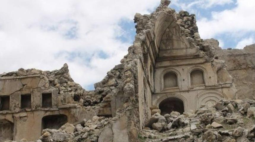 Siirt'teki Araştırmacılardan 'kentin Tarihi Kaybolmasın' &Ccedil;ağrısı