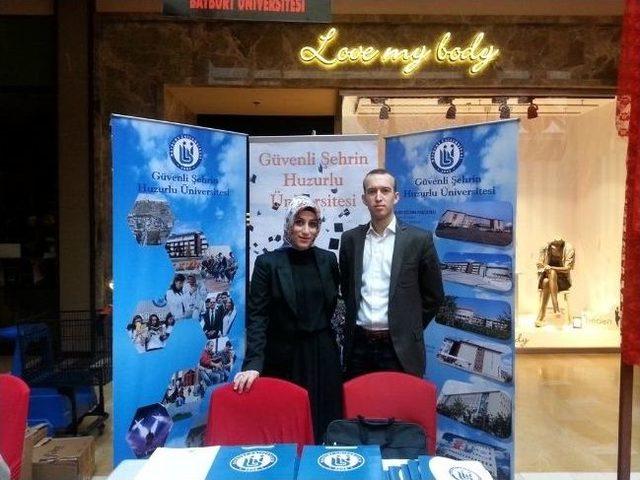 Bayburt Üniversitesi "güvenli Şehrin Huzurlu Üniversitesi" Sloganıyla Şanlıurfa da Tanıtıldı 1