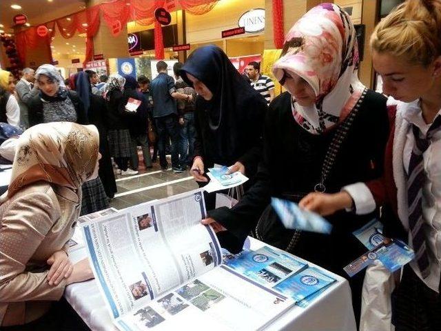 Bayburt Üniversitesi "güvenli Şehrin Huzurlu Üniversitesi" Sloganıyla Şanlıurfa da Tanıtıldı 2