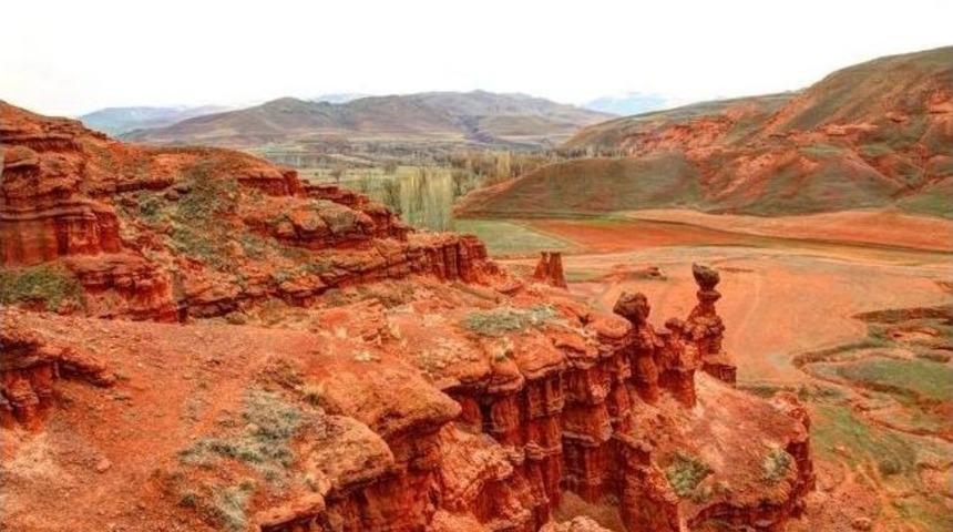 Efk Narman Peri Bacalarını Fotoğrafladı
