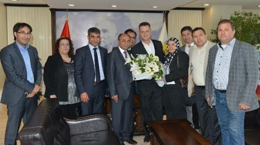 &Ccedil;iğli Ak Parti Başkan Arslan'ı Kutladı