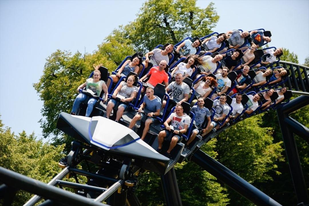 Avrupa'nın en b&uuml;y&uuml;k lunapark treni Hyperion 