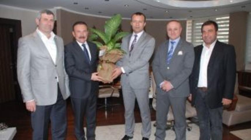 İzmit Belediye Başkanı Nevzat Doğan: