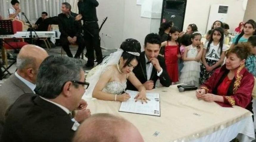 Kadın Kuaf&ouml;rlerinin Mutlu G&uuml;n&uuml;