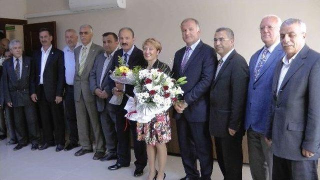 Başkan Beh&ccedil;et Saatcı, Mazbatayı Aldı 1