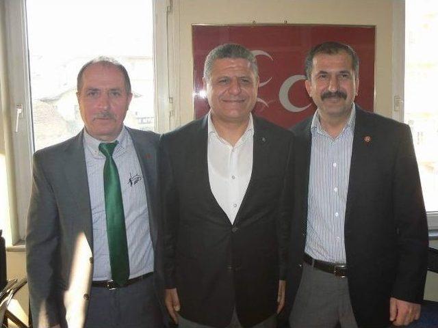 Boz&uuml;y&uuml;k Mhp İl&ccedil;e Başkanlığı G&ouml;revine Mustafa &Ccedil;etintaş Atandı 1