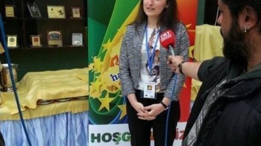 Atat&uuml;rk &Uuml;niversitesi &Ouml;ğrencileri Ab Gen&ccedil;lik Forumu&rsquo;na Katıldı