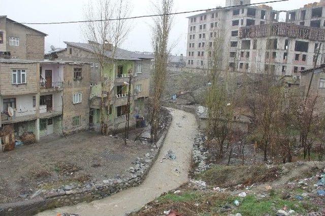 Hakkari&rsquo;de Karla Karışık Yağmur 1