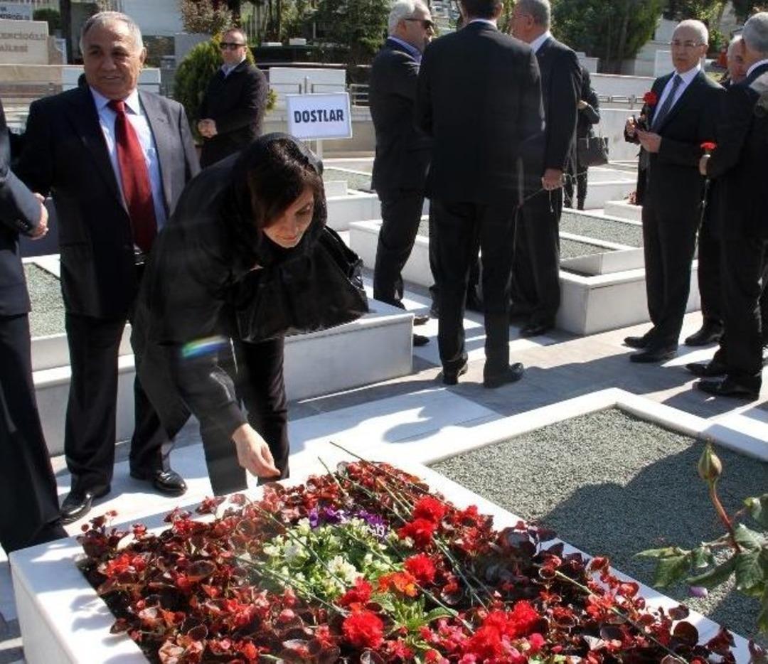 Sakıp Sabancı Mezarı Başında Anıldı