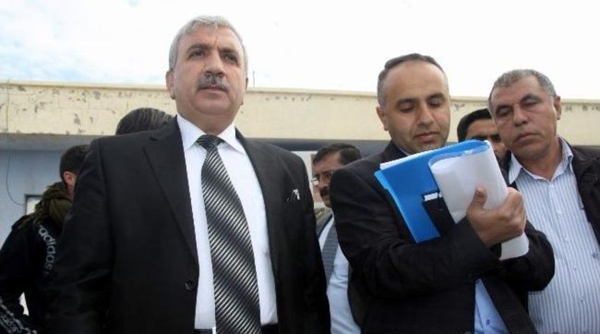 Siverek&rsquo;te Belediyesi&rsquo;ndeki 321 Taşeron İş&ccedil;i İşlerine Devam Edecek