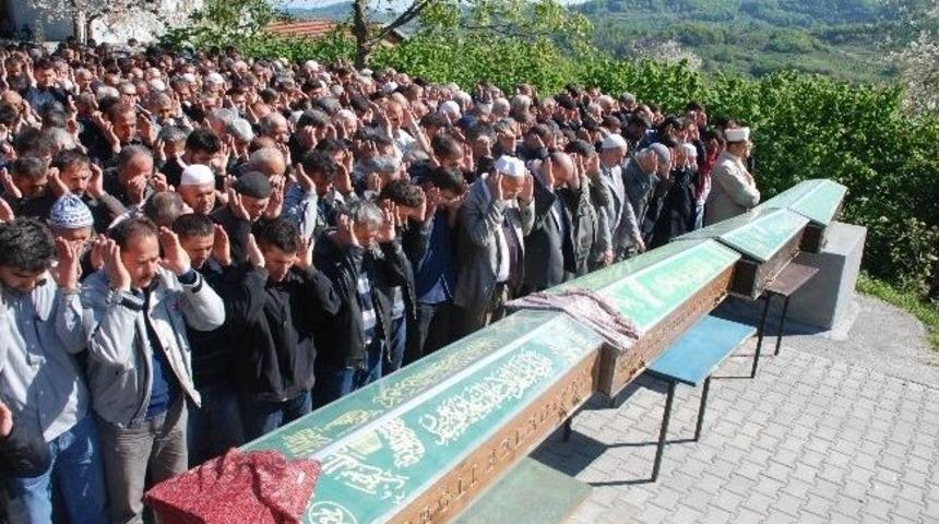 Kdz.ereğli&rsquo;deki Katliamın Ardından Cenazeler Toprağa Verildi