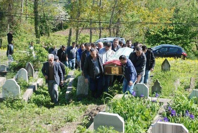 Kdz.ereğli’deki Katliamın Ardından Cenazeler Toprağa Verildi