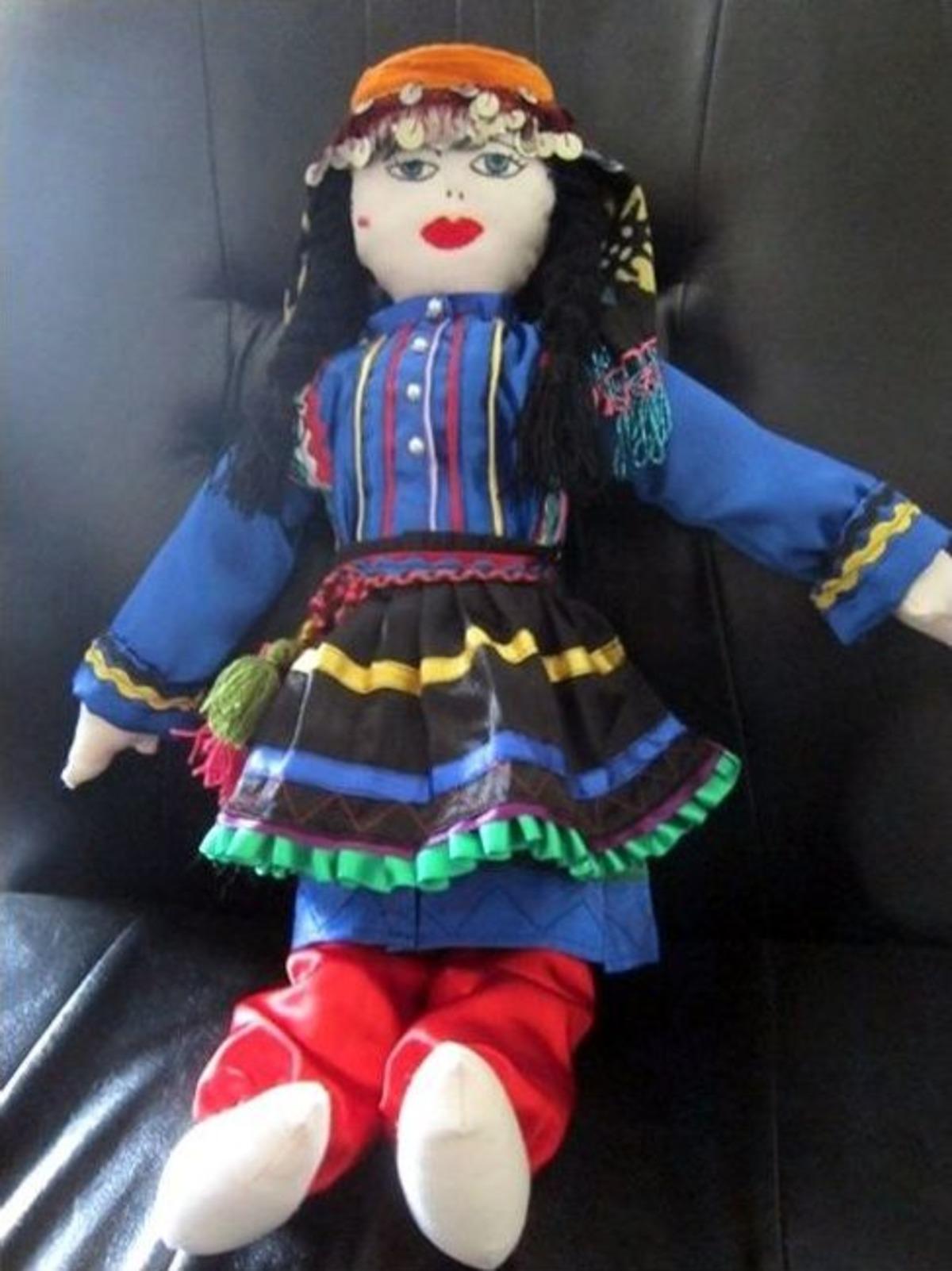 Kursiyerlerin &Uuml;rettiği &ldquo;folklorik Bebekler&rdquo; Satışa Sunuldu