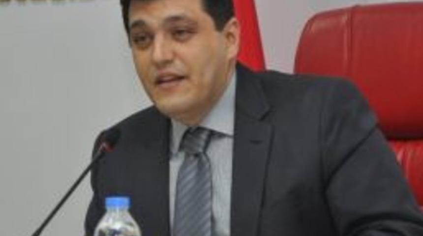 G&ouml;nen Belediye Başkanı H&uuml;seyin Yakar: