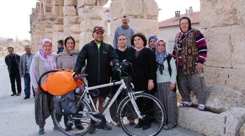 Doğduğu Yeri Tanıtmak İ&ccedil;in Bisikletle T&uuml;rkiye Turu Yapacak