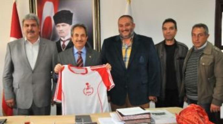 Belediye K&uuml;lt&uuml;rspor&rsquo;dan Başkan Akkaya&rsquo;ya Ziyaret