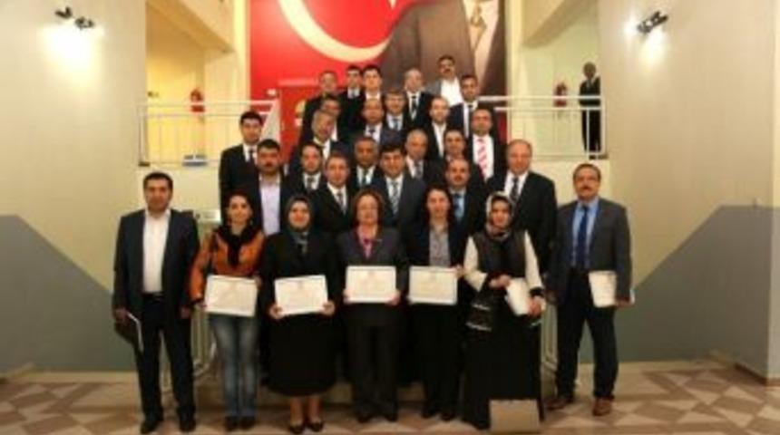 Şehitkamil Belediyesi Meclis &Uuml;yeleri Mazbatalarını Aldı