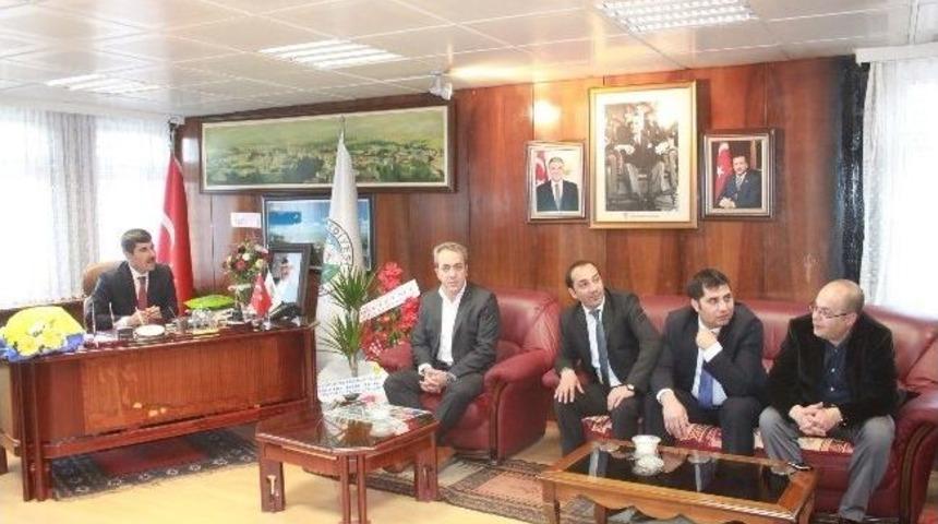 Fenerbah&ccedil;elilerden Başkan Asya&rsquo;ya Tebrik Ziyareti