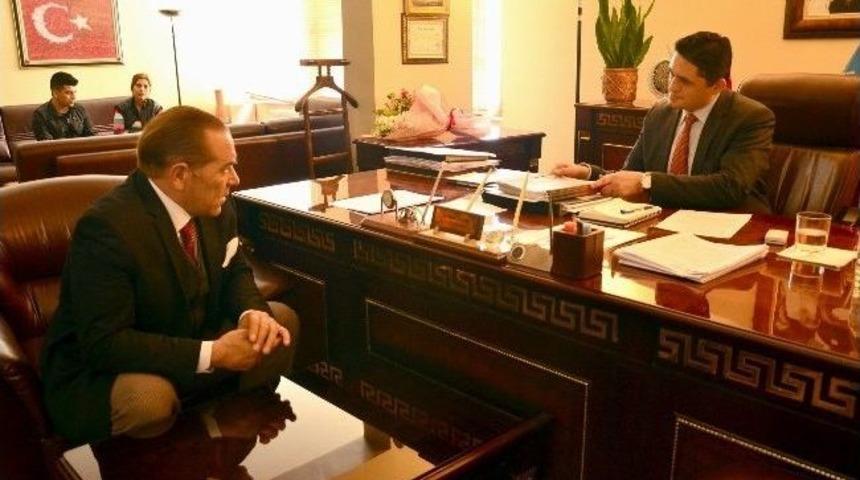 Başkan Acar&rsquo;a İş Ve Siyaset D&uuml;nyasından Tebrik Yağıyor