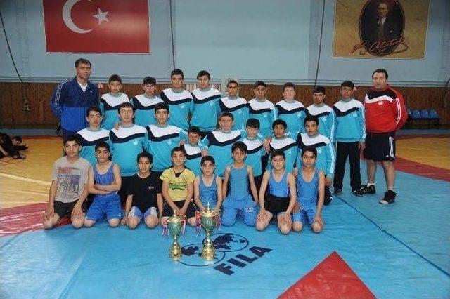 Sessiz Şampiyonların Gözü Ermenistan’da 1