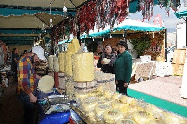 Yöresel Ürünler İzmir de Görücüye Çıktı 1