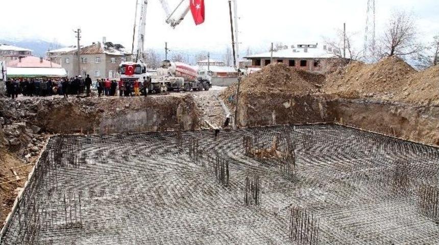 Emniyet M&uuml;d&uuml;rl&uuml;ğ&uuml; Binasının Temeli T&ouml;renle Atıldı