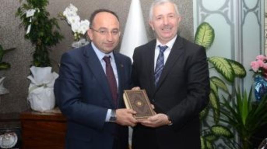 M&uuml;ft&uuml; S&ouml;nmezoğlu, Başkan &Uuml;z&uuml;lmez&rsquo;i Ziyaret Etti