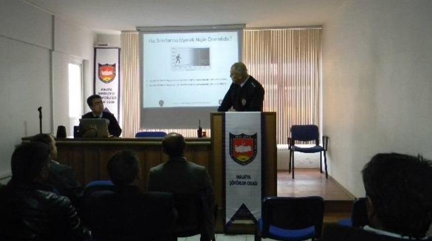 Okul Servis S&uuml;r&uuml;c&uuml;lerine Trafik Semineri