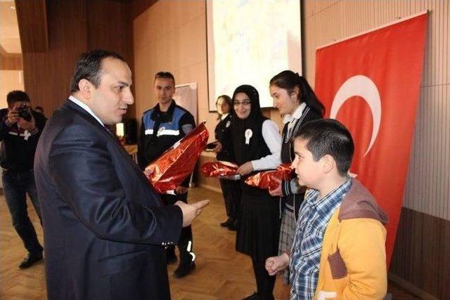 Oltu&rsquo;da Polis Haftası &Ccedil;eşitli Etkinlikle Kutlandı 3